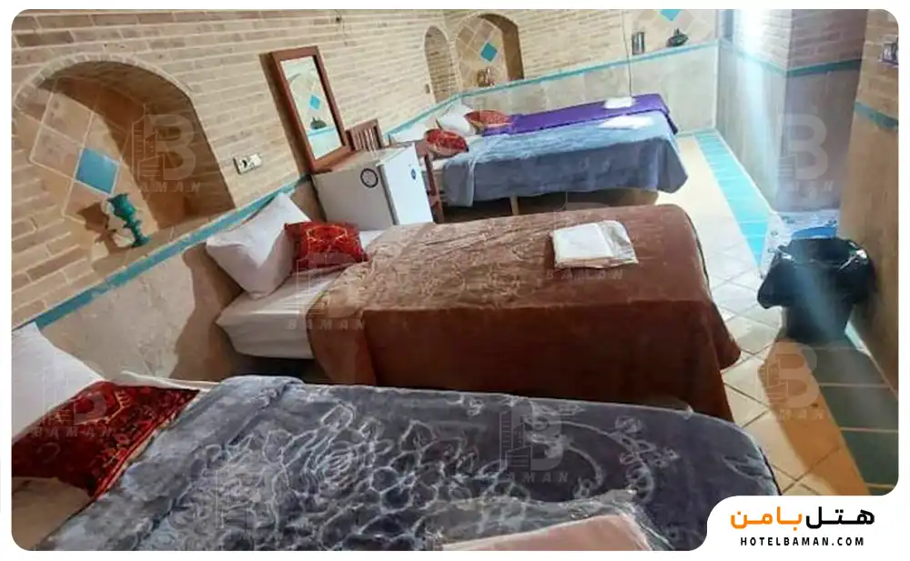 اتاق سه تخته پنج دری (اقامت با صبحانه)